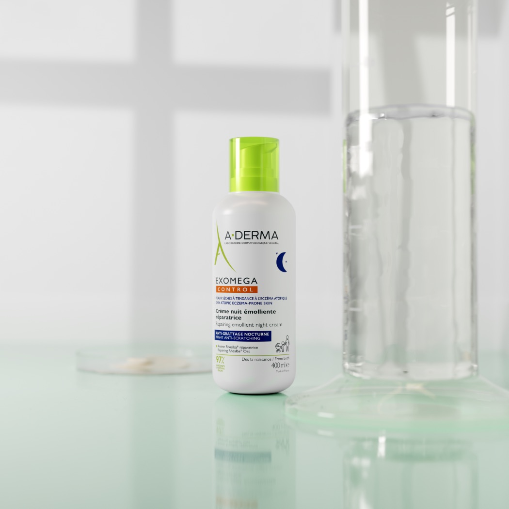 ad-exomega-night-cream-kit-master-texture-laboratory-full-frame-092025-1.jpeg