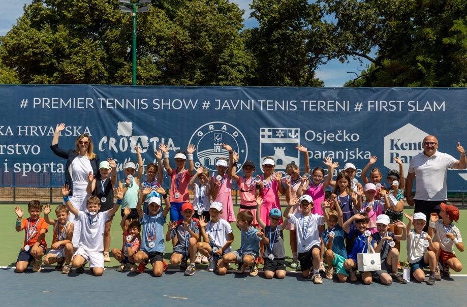 Emocije i nova prijateljstva obilježili završetak prvog međunarodnog dječjeg teniskog turnira First Slam