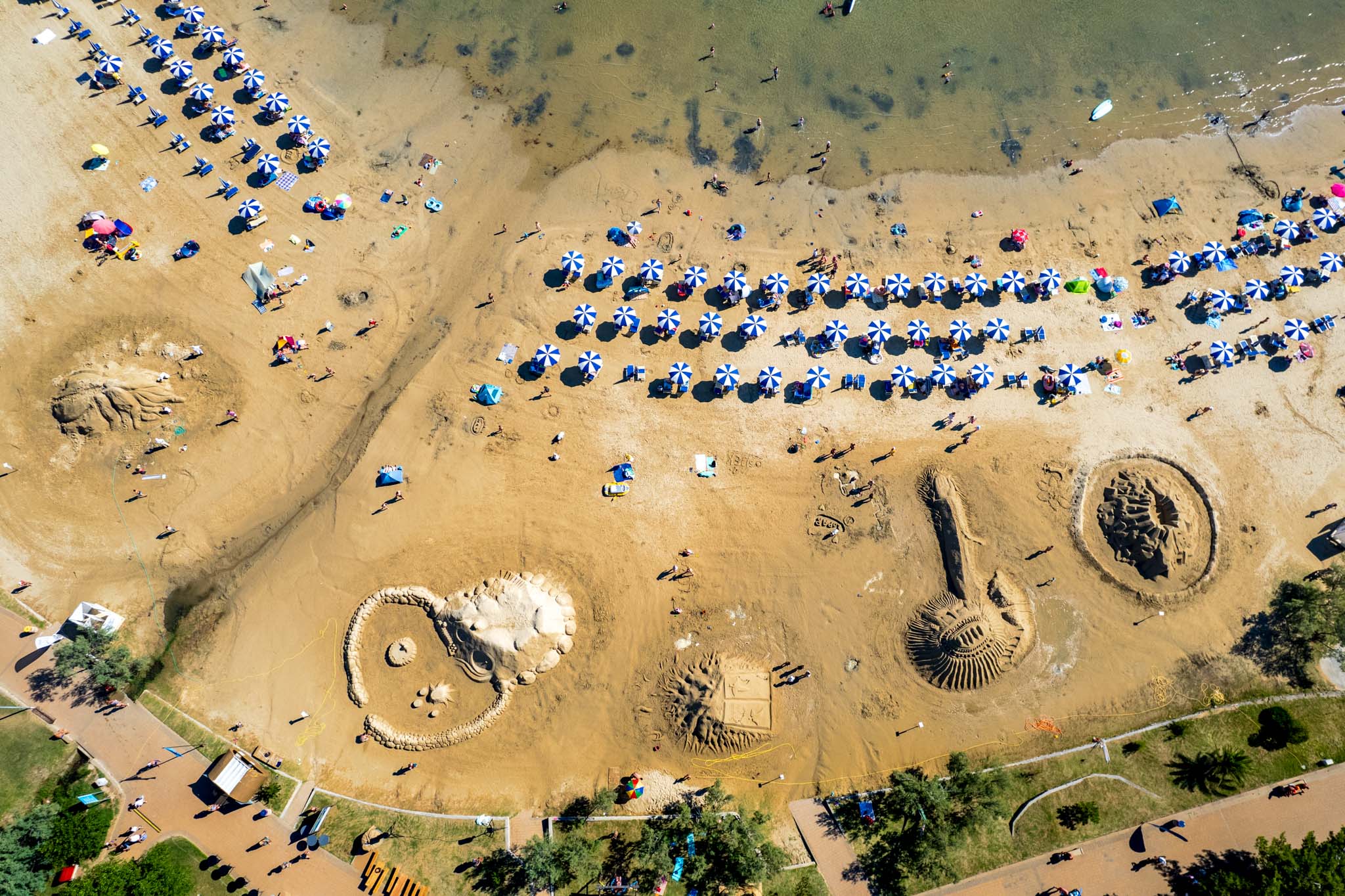 Umjetnički spektakl na otoku Rabu - veličanstvene skulpture od pijeska ponovno se vraćaju na Rajsku plažu u Loparu