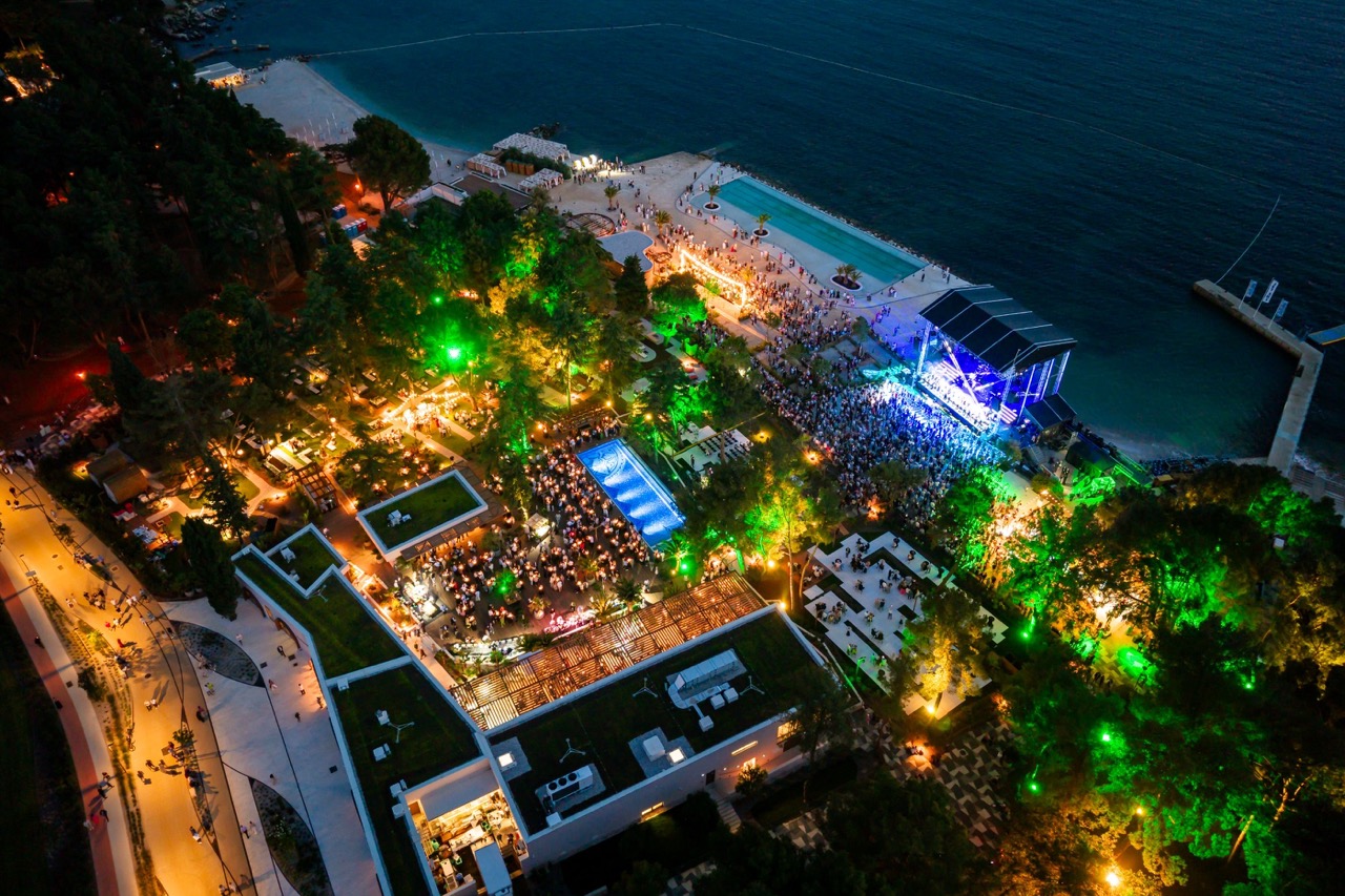 Spektakl u Poreču -  Brojna poznata lica i više tisuća posjetitelja na otvorenju Pical Resorta